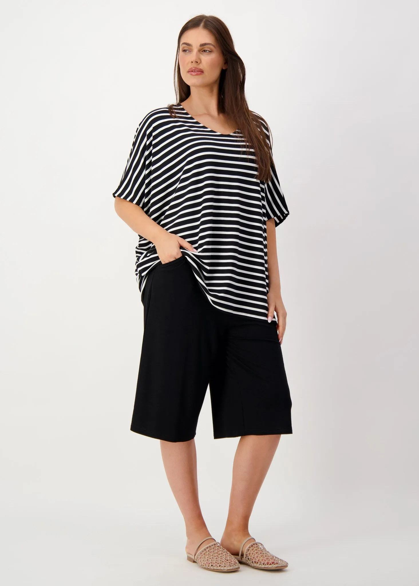 Tavera Oversized Bamboo Top - Black & White Stripe